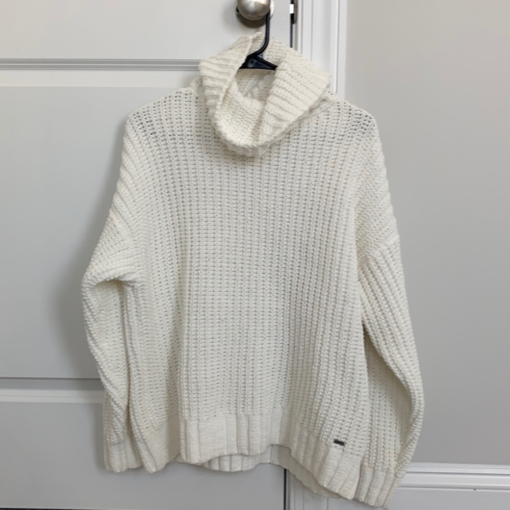 Hollister Cable Knit Turtleneck Sweater, Size Small